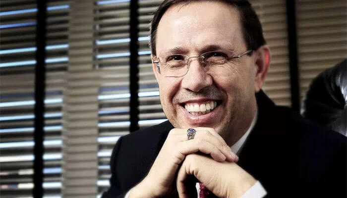 ‘Rei das franquias’ retorna com apetite ao setor de idiomas