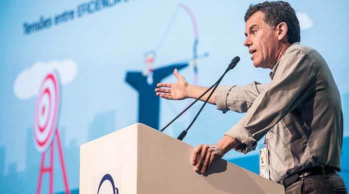 Além do fluxo de caixa por Nilton Bonder