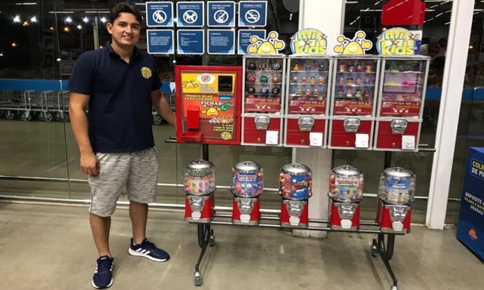 Empresário aposta em microfranquia de vending machines e faz sucesso em Maringá