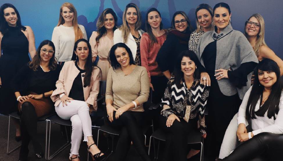 mulheres dentista de sucesso
