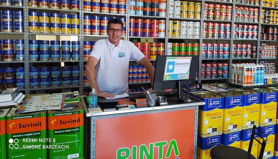 Ex-metalúrgico abre franquia da PINTA MUNDI TINTAS em Pirassununga