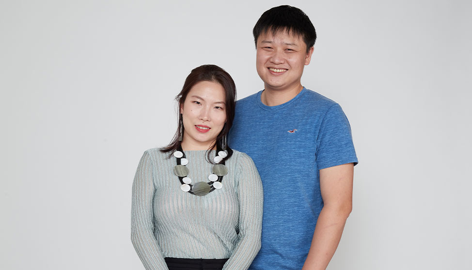 Ela emigrou de Shangai para São Paulo aos 12 anos e, aos 33, tem uma rede de lojas de bijuterias e acessórios