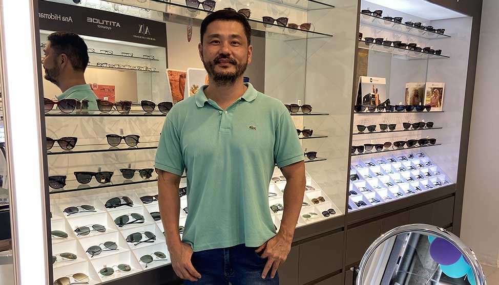 Do mercado financeiro a empreendedor: Hélio Katayama realiza sonho e investe em franquia de ótica