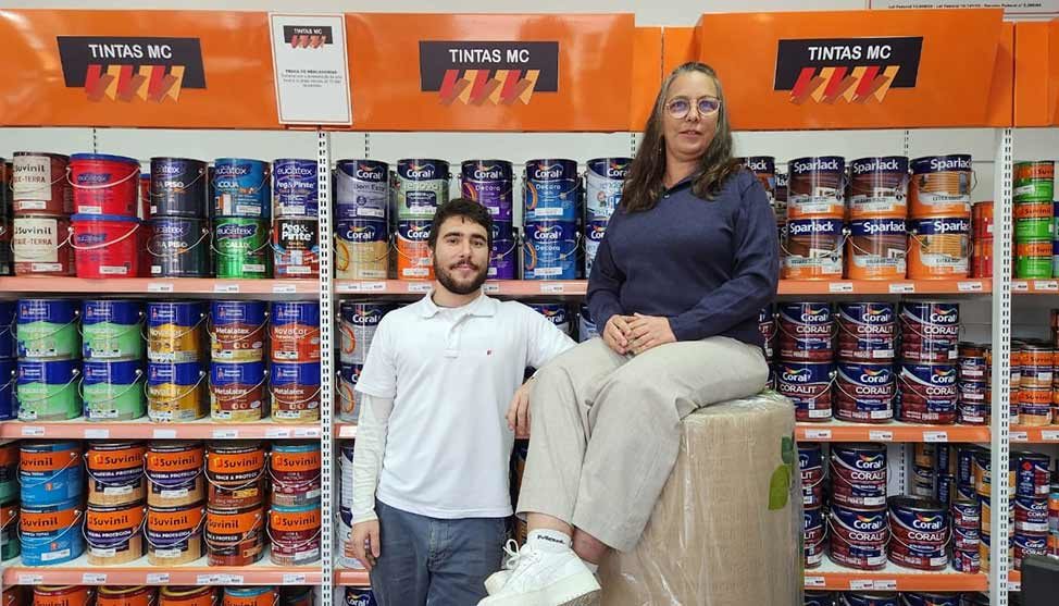 mãe e filho investem em franquia de tintas