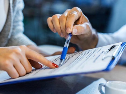 Renovar contrato, o que deve ser levado em consideração