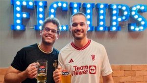 Amigos de infância abrem pub com cardápio especializado na culinária inglesa em Vila Velha/ ES