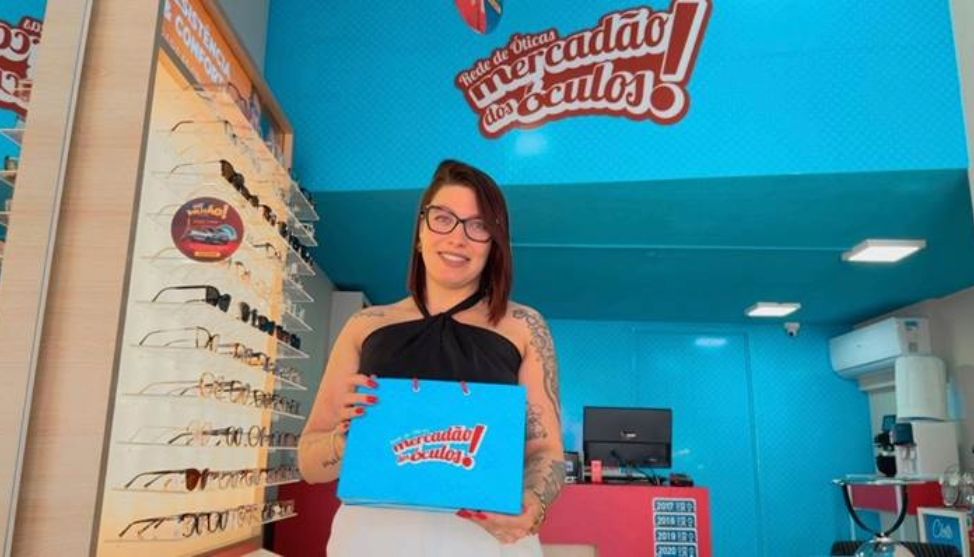 Ex-funcionária vira franqueada Mercadão dos Óculos