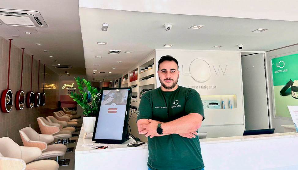 De recepcionista a franqueado de sucesso na Blow