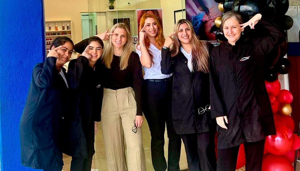 “Gosto de investir em repasse!”: Conheça a história da empreendedora que transformou oportunidades em sucesso