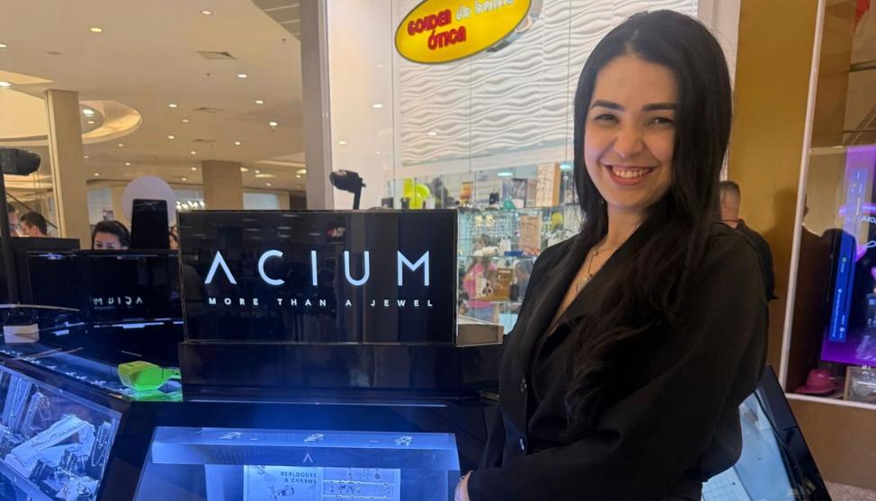 De vendedora a empreendedora: conheça a trajetória da franqueada da nova unidade ACIUM no Rio de Janeiro
