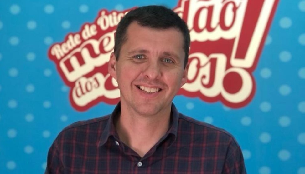 Plano B que virou A: empresário fatura R$ 2 milhões com franquias da rede de óticas Mercadão dos Óculos