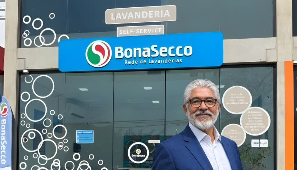 Ex-militar transforma visão estratégica em franquia de lavanderias 24h com tecnologia europeia e modelo self-service