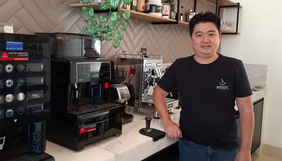 Cliente vira franqueado da Amiste Café e projeta R$ 1,2 milhão de faturamento em 2026