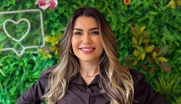 Franqueada Gabriela conta sua história ao empreender com a franquia Royal Face