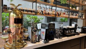 Amiste Café lança microfranquias a partir de R$ 90 mil no RS. Foco em receita recorrente corporativa em 12 cidades gaúchas.